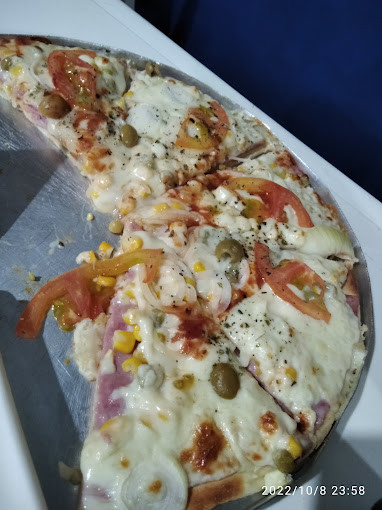 Mega Lanches e Pizzaria