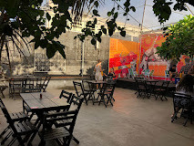 Abrigo Coletivo E Bar