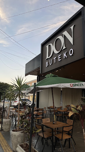 Don Buteko Lounge