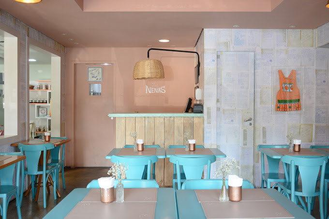 Las Nenas Cafe E Bistro